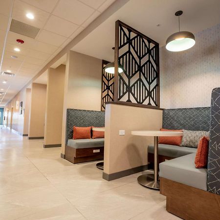 Hampton Inn By Hilton Huntley Chicago Екстериор снимка