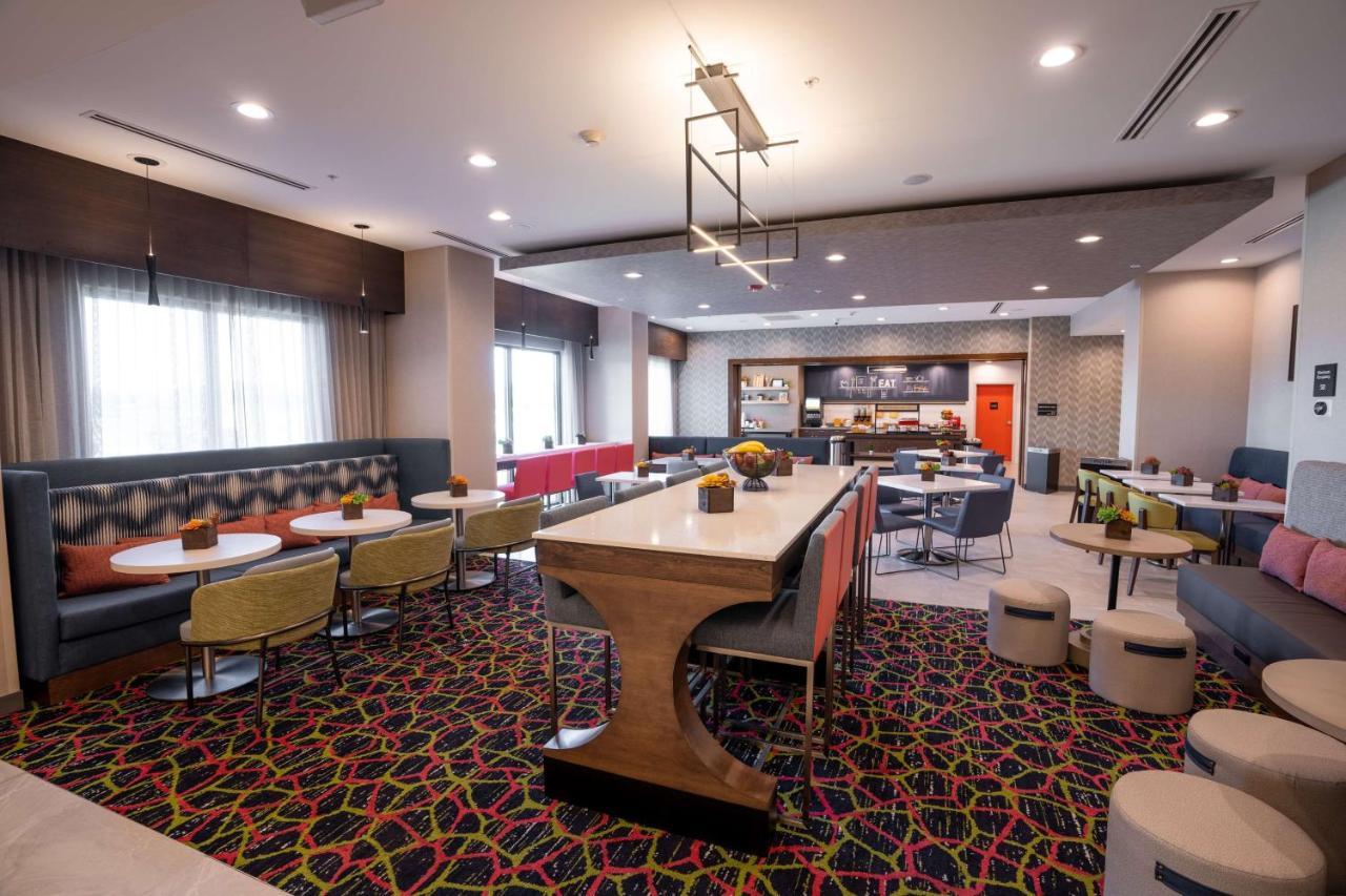 Hampton Inn By Hilton Huntley Chicago Екстериор снимка