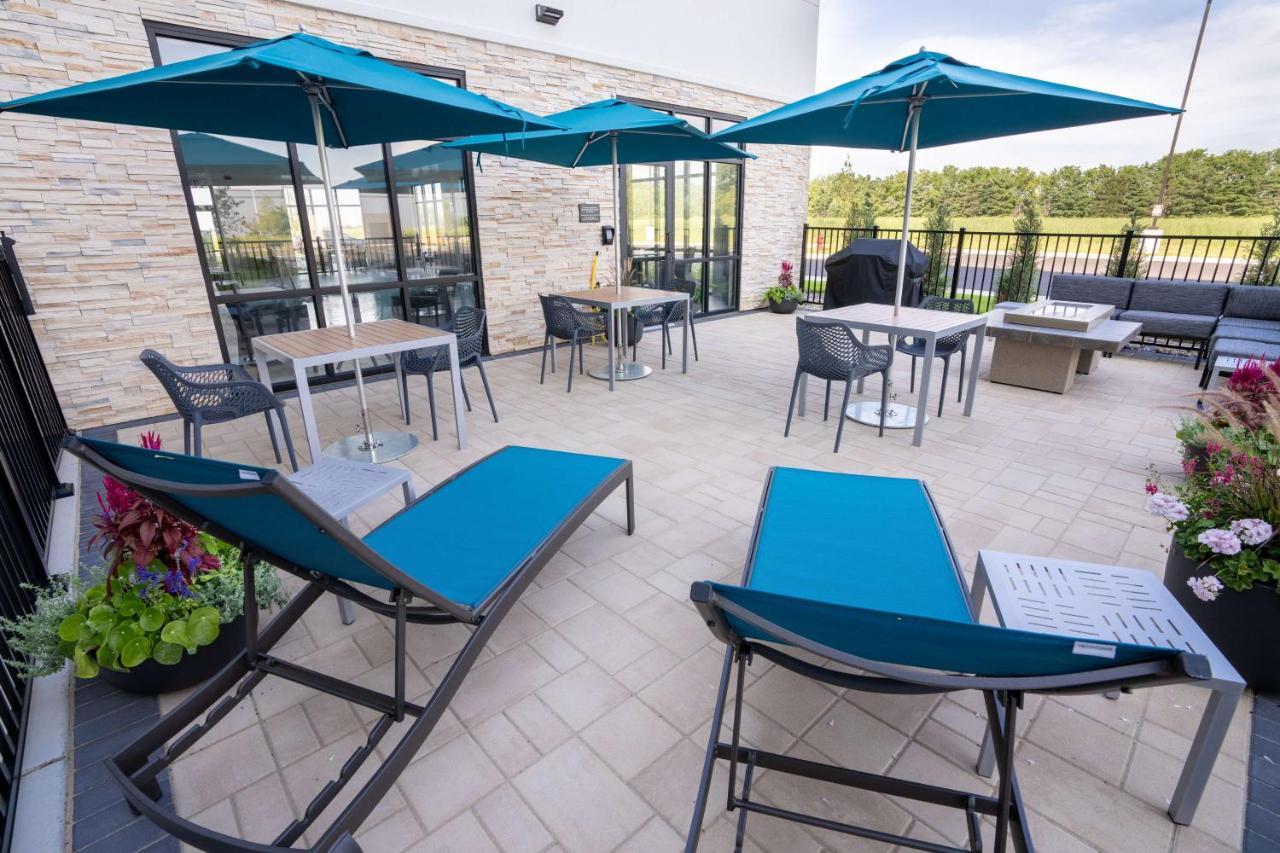 Hampton Inn By Hilton Huntley Chicago Екстериор снимка